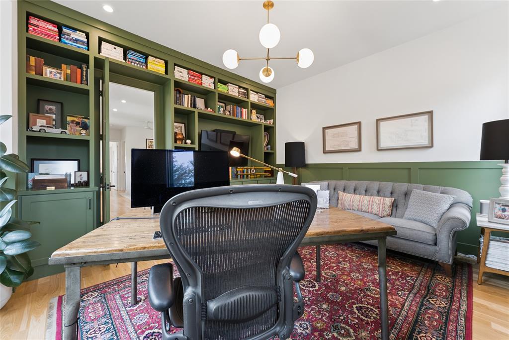 Royal Oaks Park - Residential