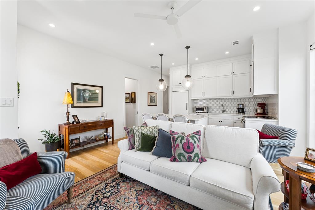 Royal Oaks Park - Residential