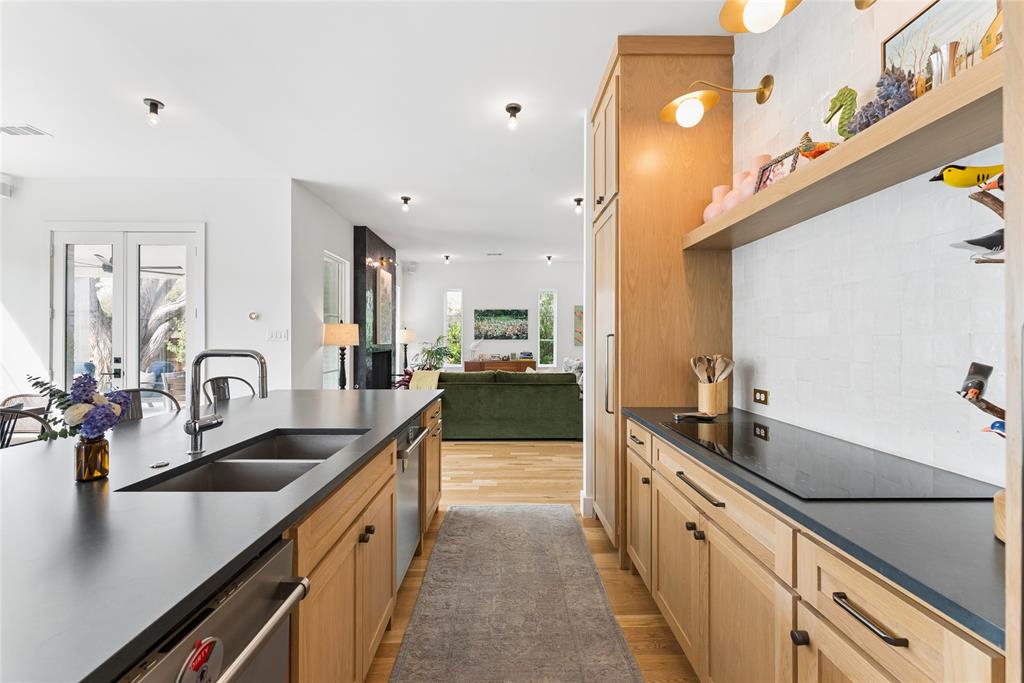 Royal Oaks Park - Residential