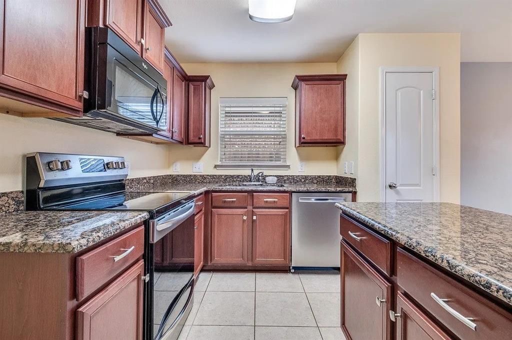 Photo of 120 Mt Vernon Lane, Venus, TX 76084 (MLS # 21251781)