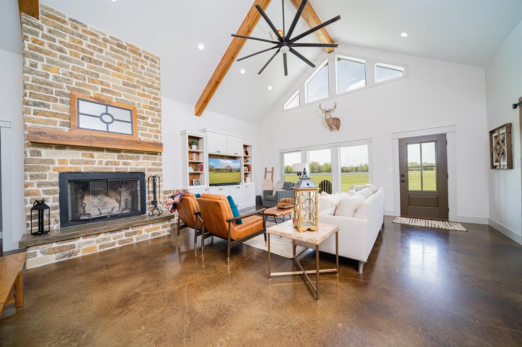 3382 County Road 4990