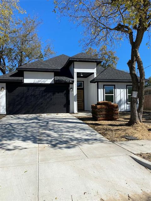 A home in Waxahachie