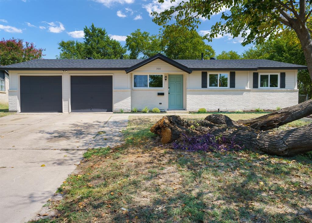 300 NW Summercrest Boulevard