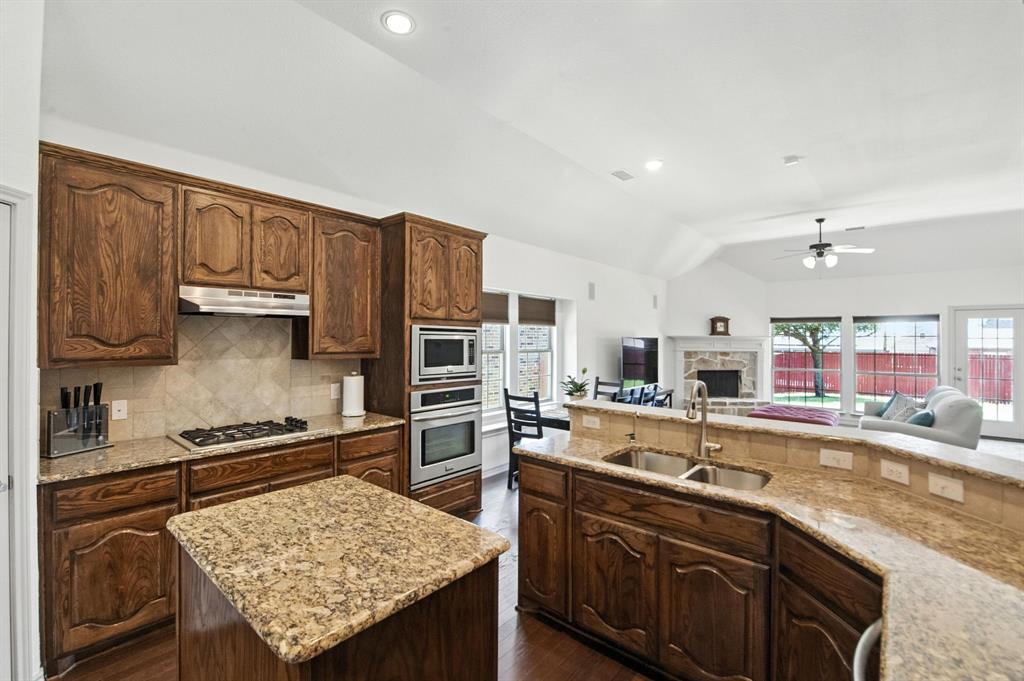 5729 Diamond Valley Drive
