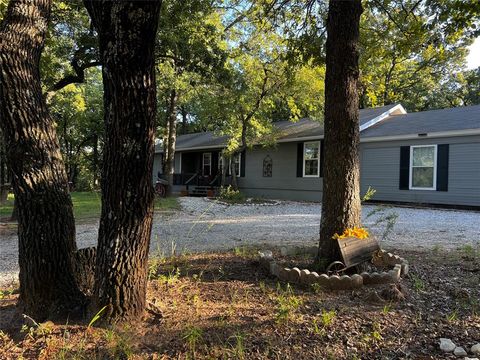 A home in Nocona