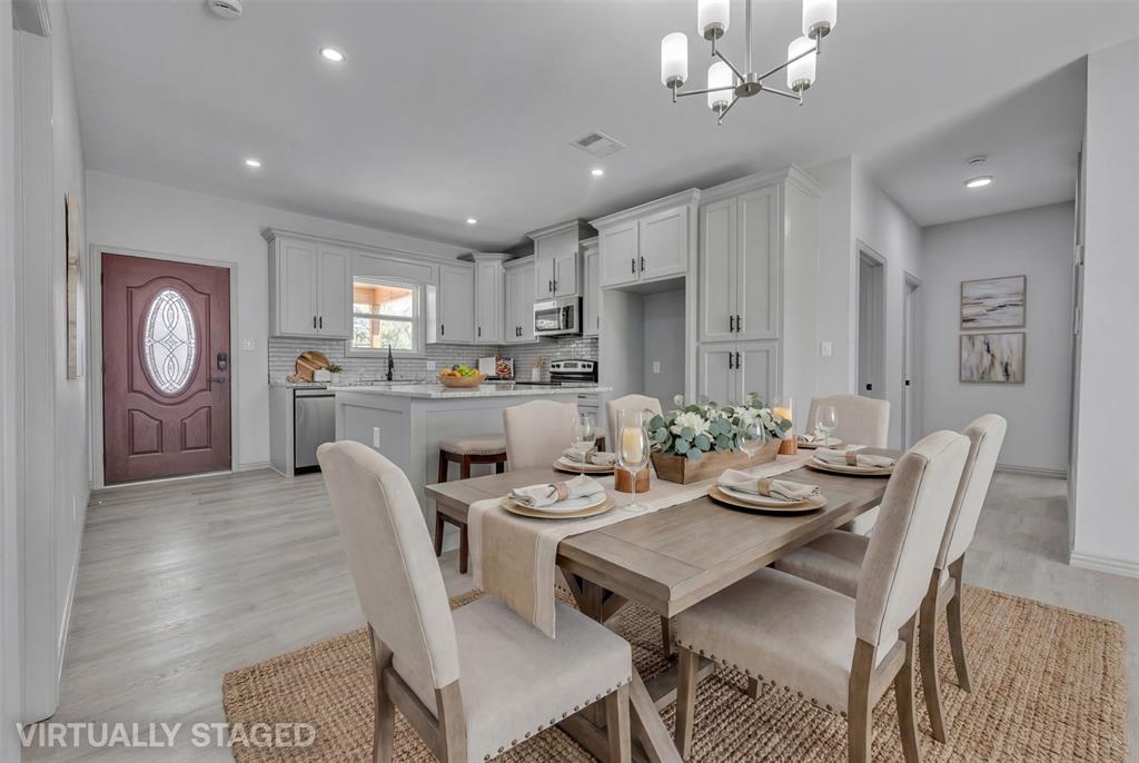 PEYTON PLACE - Residential