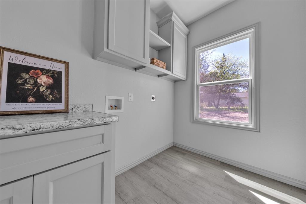 PEYTON PLACE - Residential