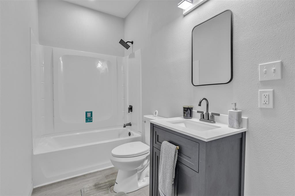 PEYTON PLACE - Residential