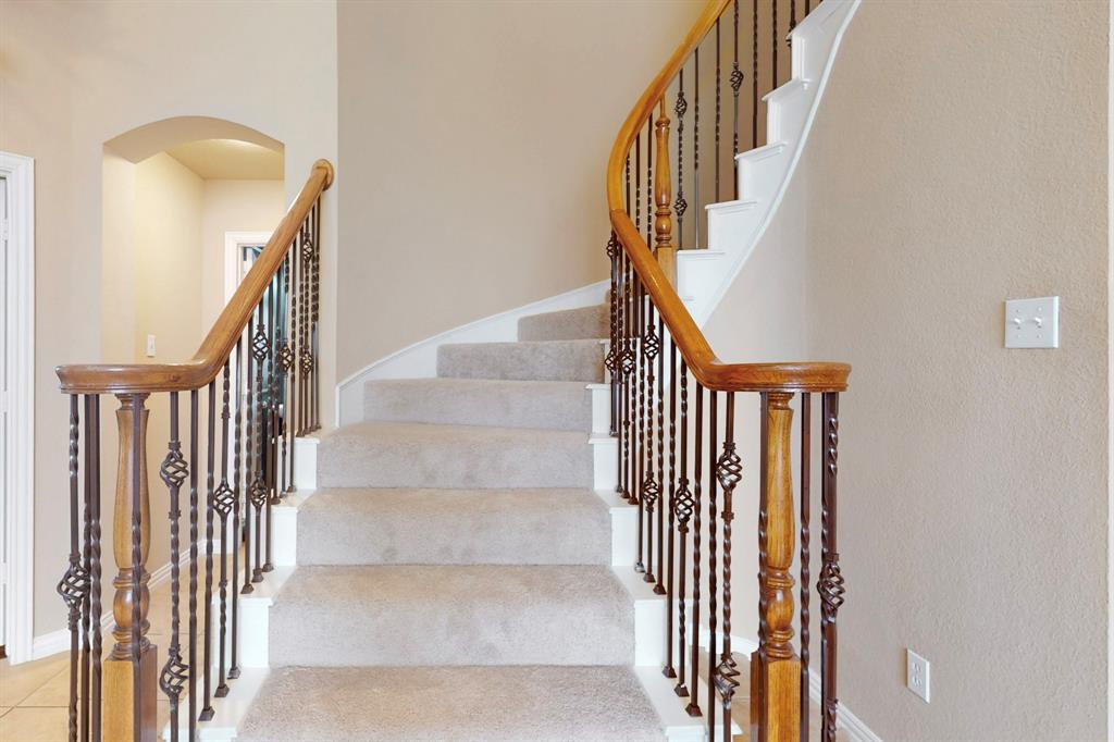 1206 Greenway Drive