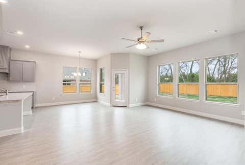Tiny photo for 1019 Ella DR, DeSoto, TX 75115 (MLS # 21341575)