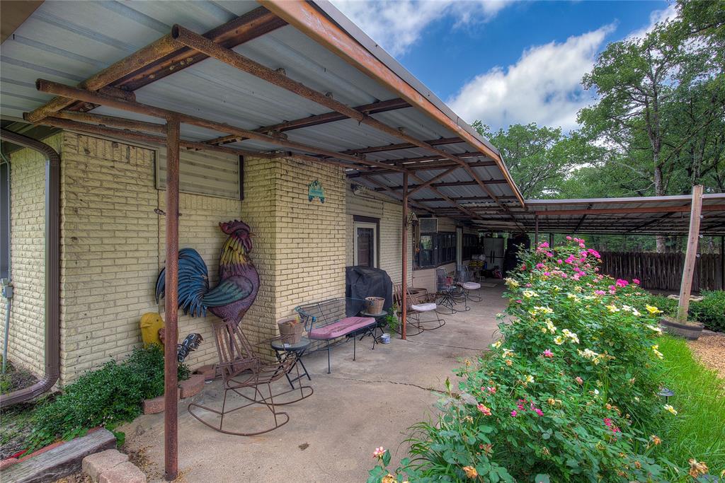 17133 Farm Road 1567 W