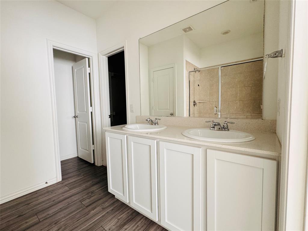 Trinity Xing Ph 5a - Residential Lease