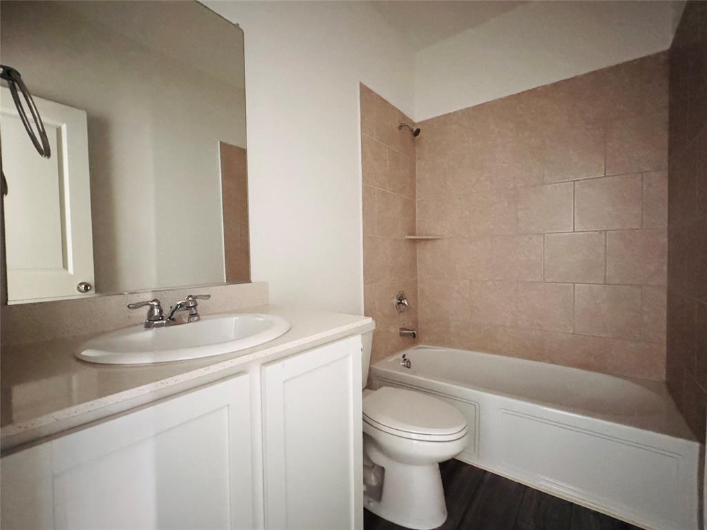 Trinity Xing Ph 5a - Residential Lease