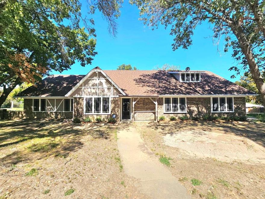 Great remodel Large corner lot. 3 Bedrooms down plus another 3 rooms upstairs with a full bath. Upstairs accounts for 1119 sq ft additional square feet. Back on the market because the buyer's loan had been denied. Upstairs has a new HVAC system to cool and heat. Downstairs has a new outside condenser. The seller does not have a survey to provide to the buyer.