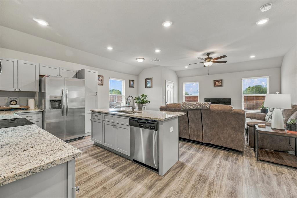 1529 Jacqueline Lane
