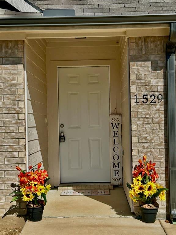 1529 Jacqueline Lane