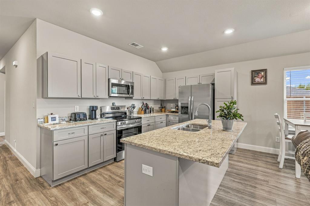 1529 Jacqueline Lane