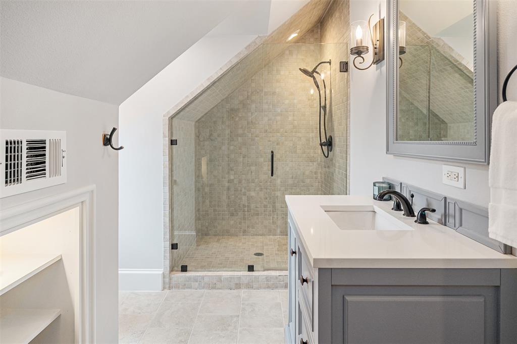 Pinnacle Club - Residential