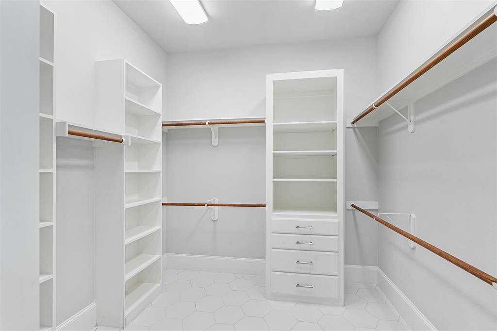 Pinnacle Club - Residential