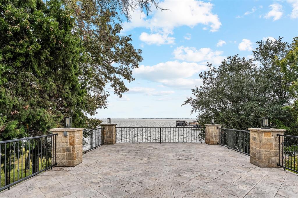 Pinnacle Club - Residential