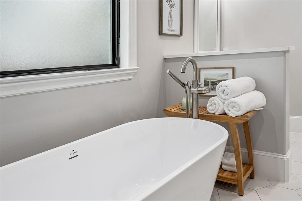 Pinnacle Club - Residential