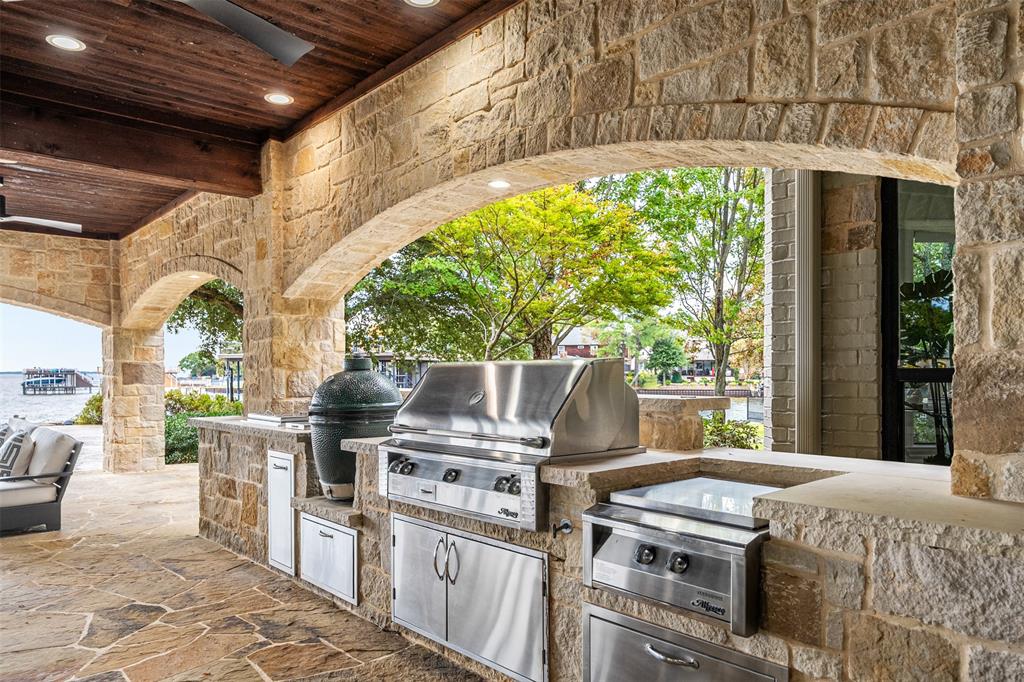 Pinnacle Club - Residential