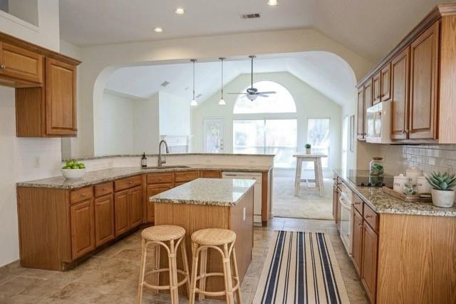 9244 WICHITA Trail