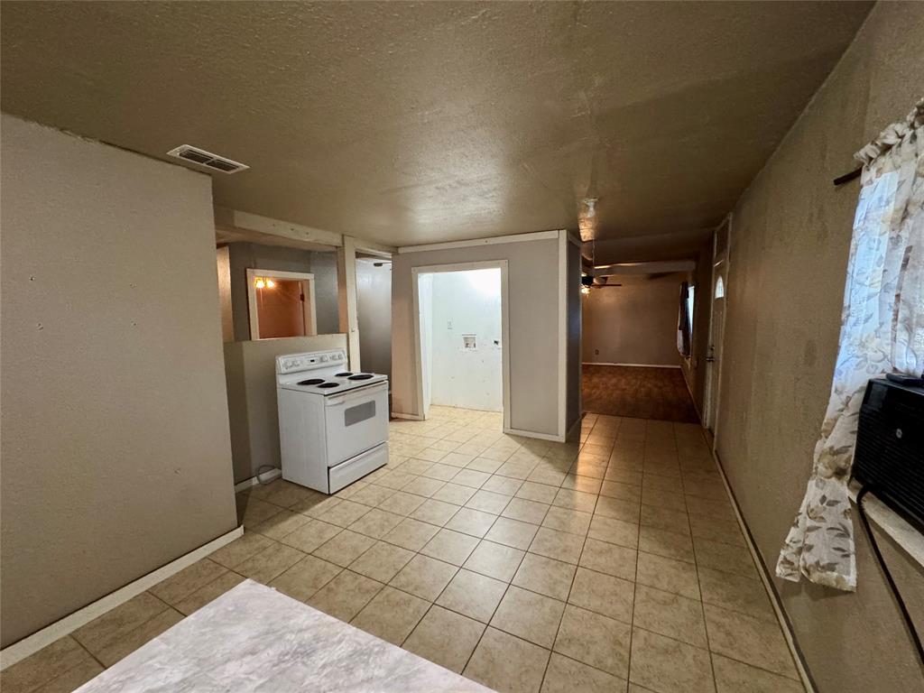 Scott Hwy Place - Residential