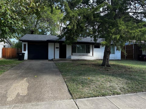 Photo of 4808 Sandra Lynn Drive, Mesquite, TX 75150 (MLS # 21418017)