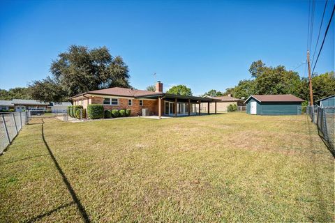 Tiny photo for 3813 Brookdale Road, Benbrook, TX 76116 (MLS # 21101720)