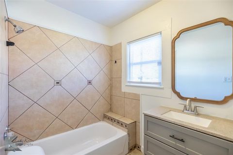 Tiny photo for 1025 S 15th Street, Abilene, TX 79602 (MLS # 21099312)