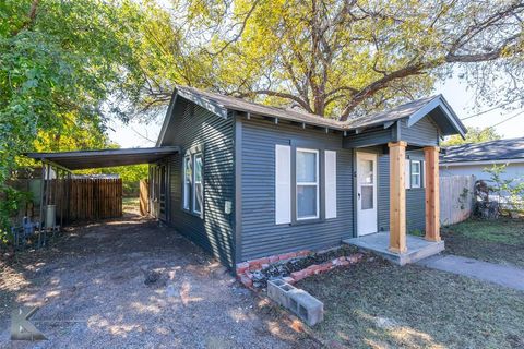 Tiny photo for 1025 S 15th Street, Abilene, TX 79602 (MLS # 21099312)