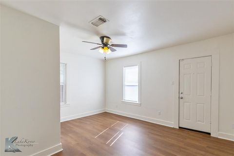 Tiny photo for 1025 S 15th Street, Abilene, TX 79602 (MLS # 21099312)