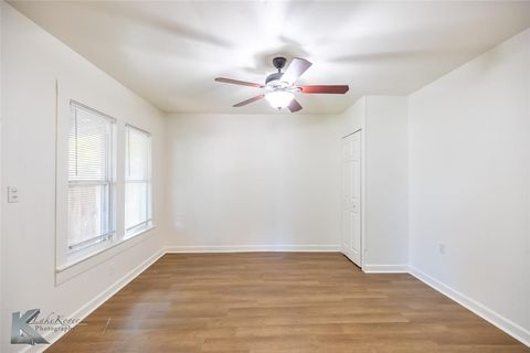 Tiny photo for 1025 S 15th Street, Abilene, TX 79602 (MLS # 21099312)