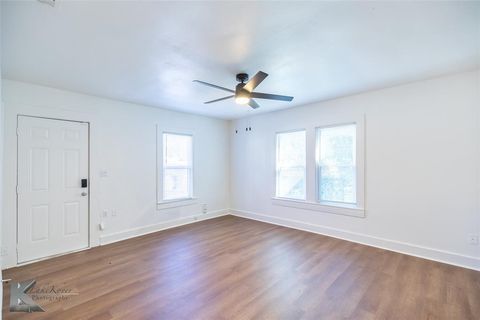 Tiny photo for 1025 S 15th Street, Abilene, TX 79602 (MLS # 21099312)