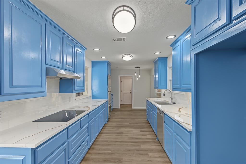 10219 Echo Ridge Court