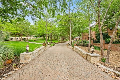 Tiny photo for 900 Kingsbury Way, Southlake, TX 76092 (MLS # 20856083)