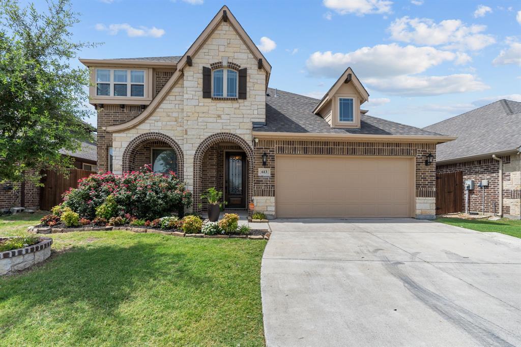 613 Fox Creek Trail