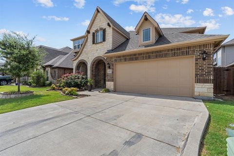 613 Fox Creek Trail Fort Worth TX 76131