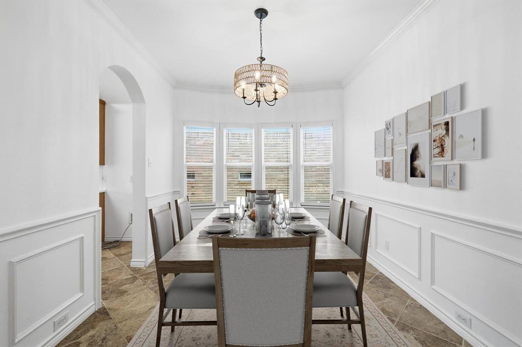 5904 Meadowglen Drive