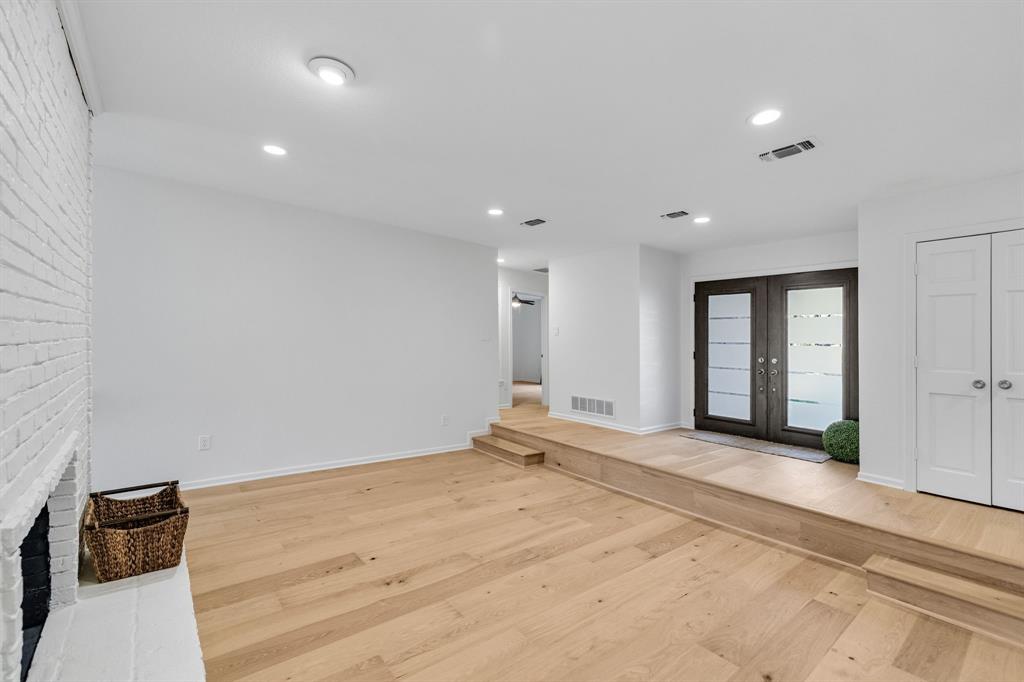 Kinwest Sec 20 Residence Ph 01 1st - Residential