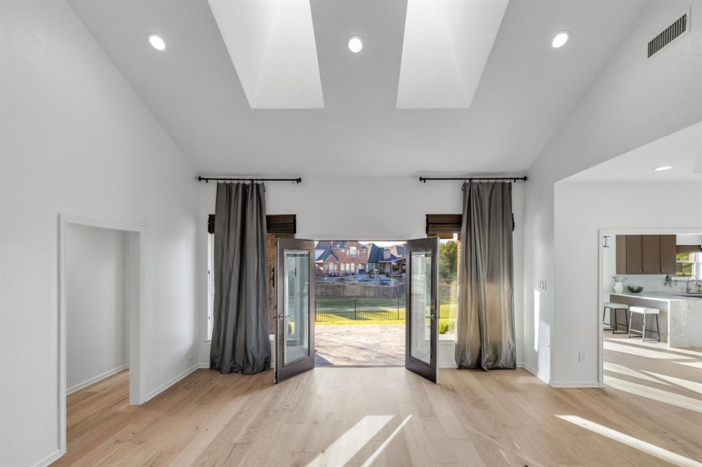 Kinwest Sec 20 Residence Ph 01 1st - Residential