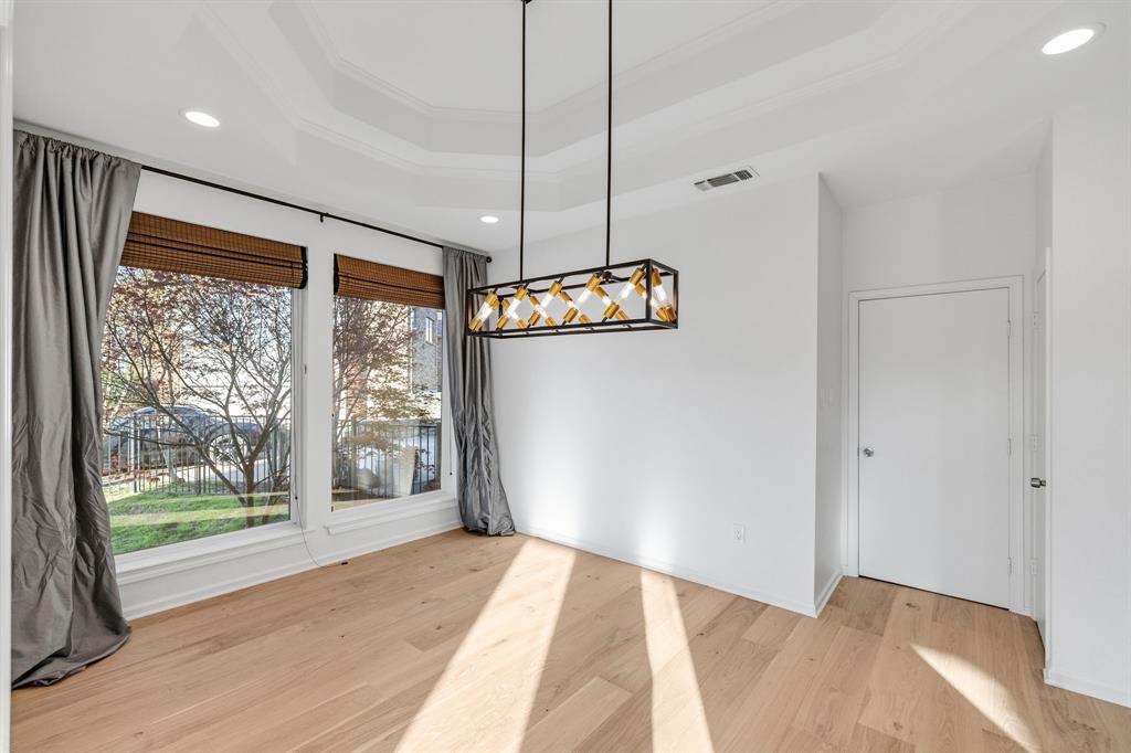 Kinwest Sec 20 Residence Ph 01 1st - Residential