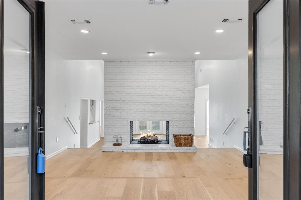 Kinwest Sec 20 Residence Ph 01 1st - Residential
