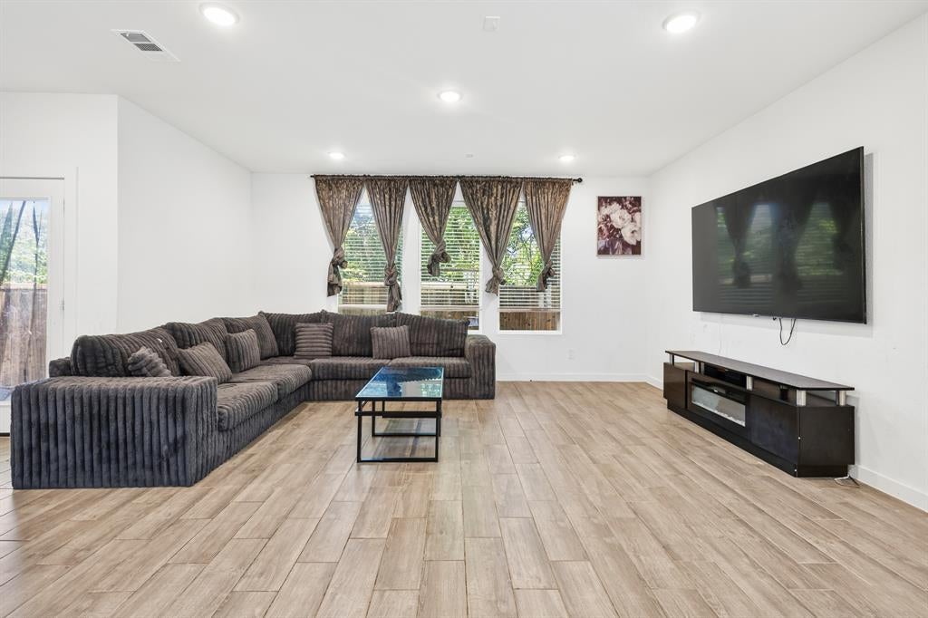 4539 Hogans Alley Drive