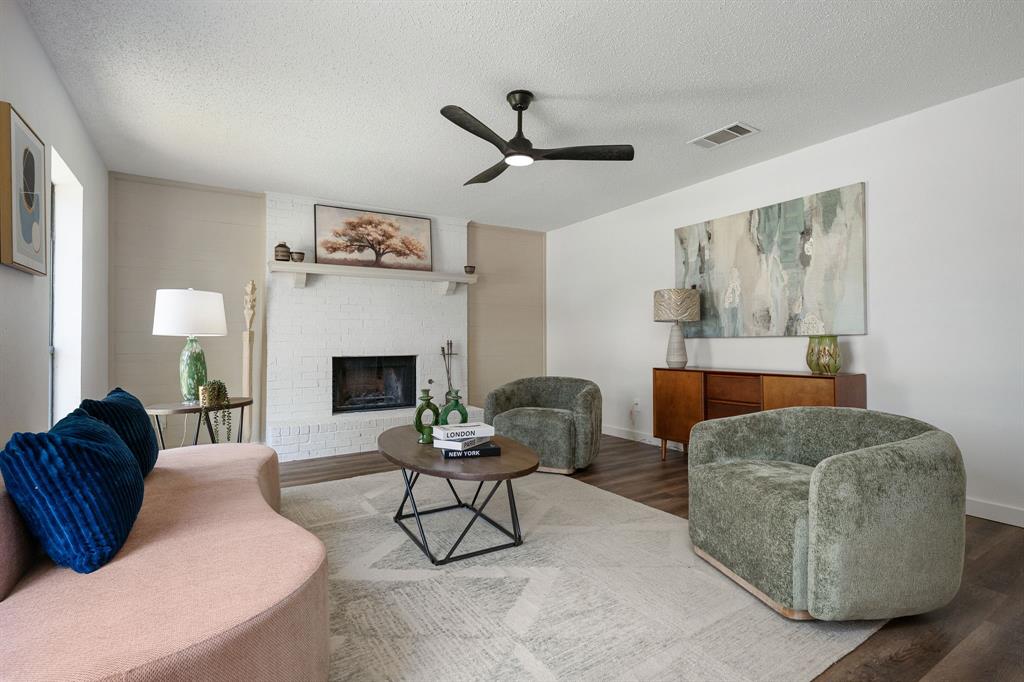 2310 Sweetbriar Court