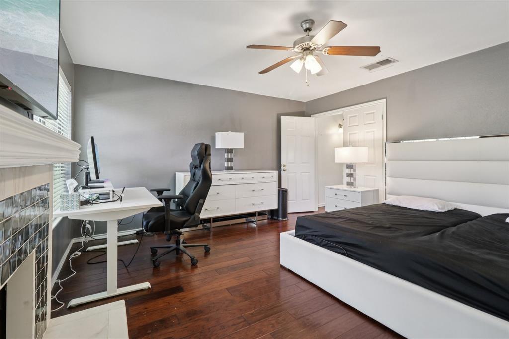 La Mirada Condo - Residential