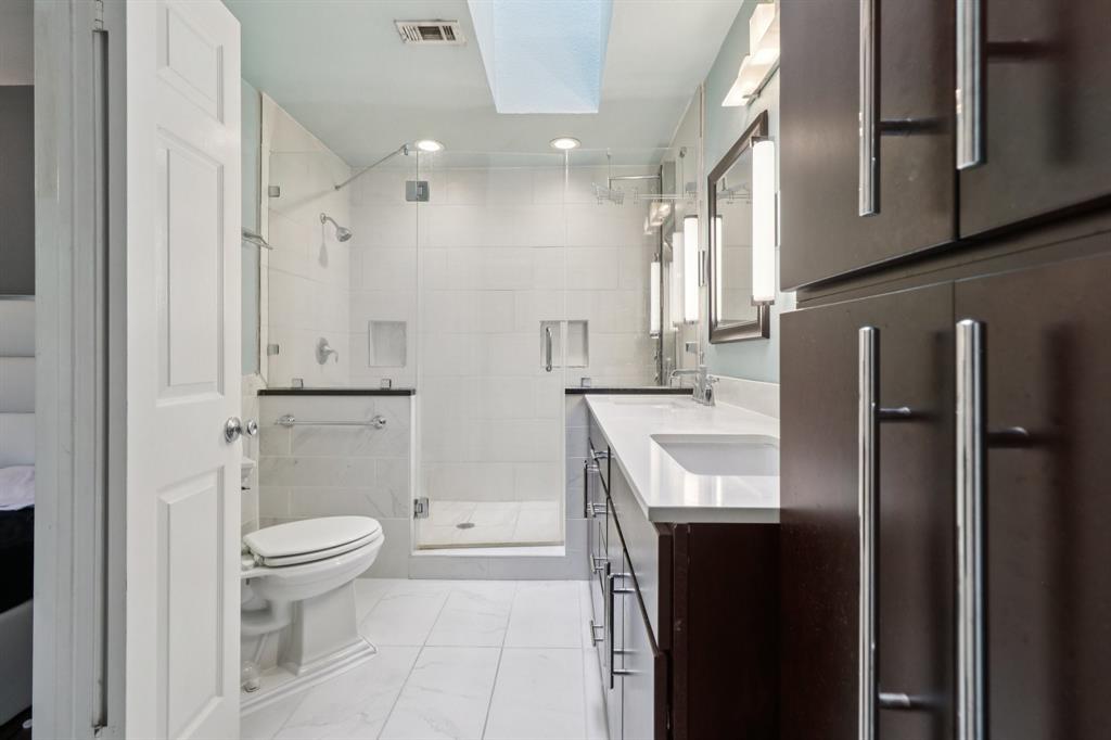 La Mirada Condo - Residential