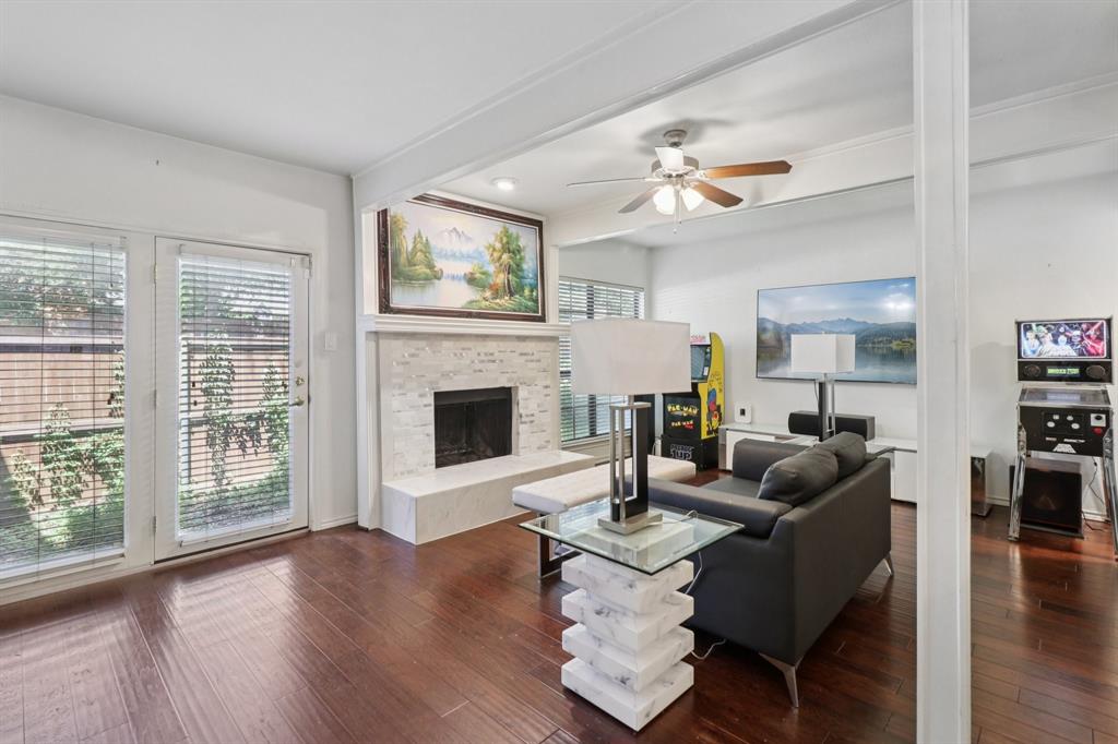 La Mirada Condo - Residential