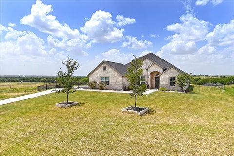 Photo of 7409 Autumn Grove Lane, Ponder, TX 76259 (MLS # 21420029)